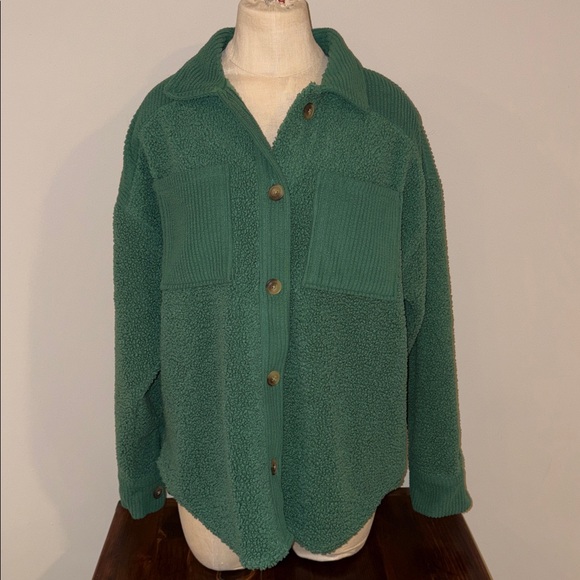 American Eagle Outfitters Jackets & Blazers - American Eagle Sherpa Shacket Size XS